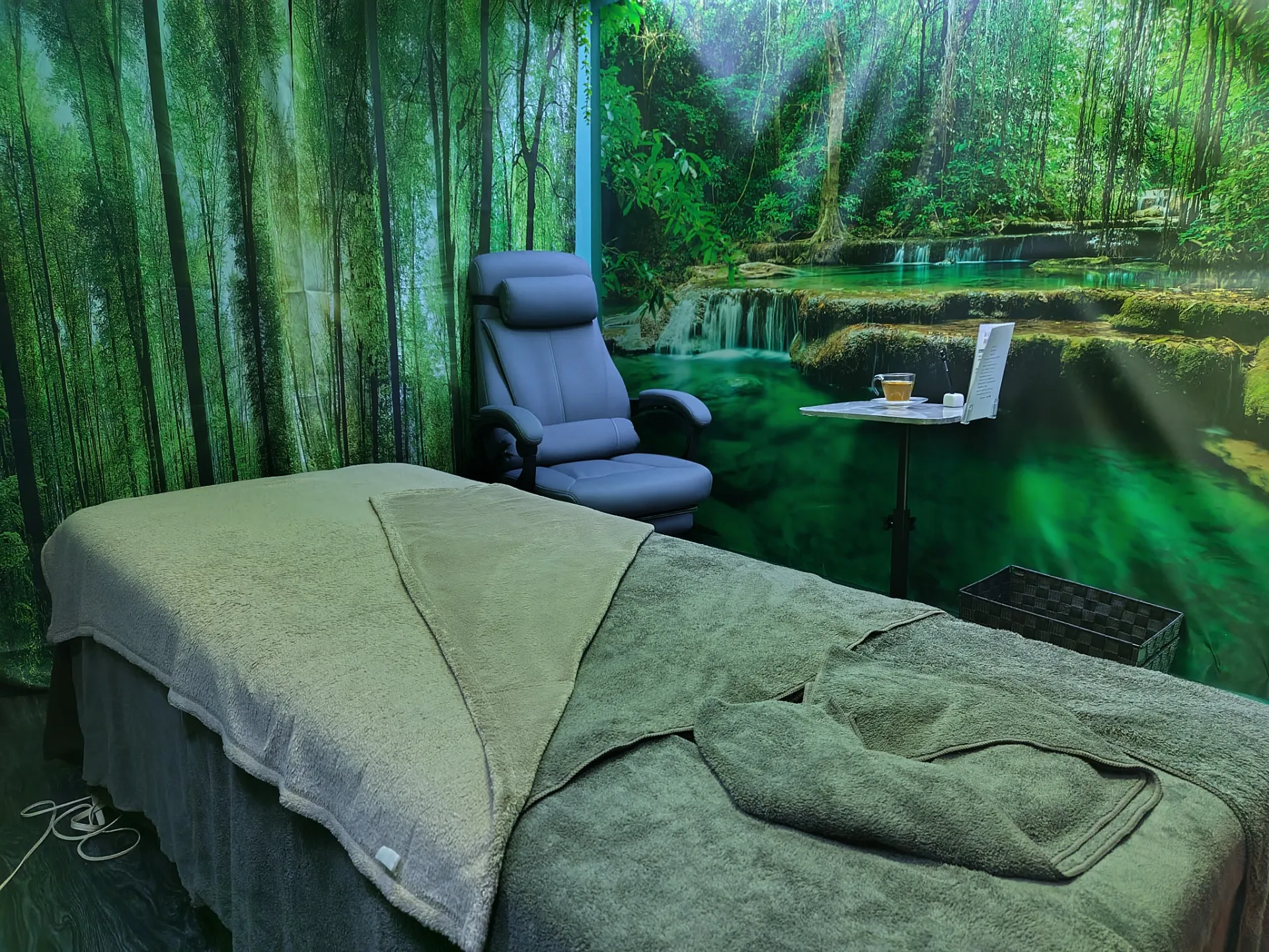 深夜もやっている出張整体リラクゼーション!ご自宅までお伺いします。